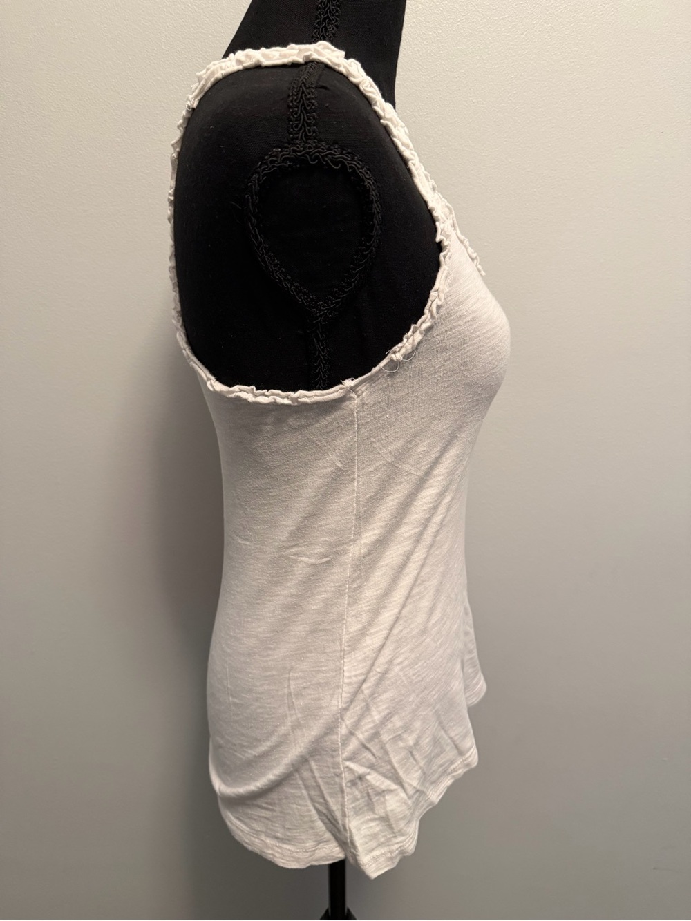 Women's White Ruffle-Edge Tank Top - Picture 4 of 4